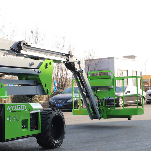 26m AWP Diesel Articulated Boom Lift Load Capacity 230kg